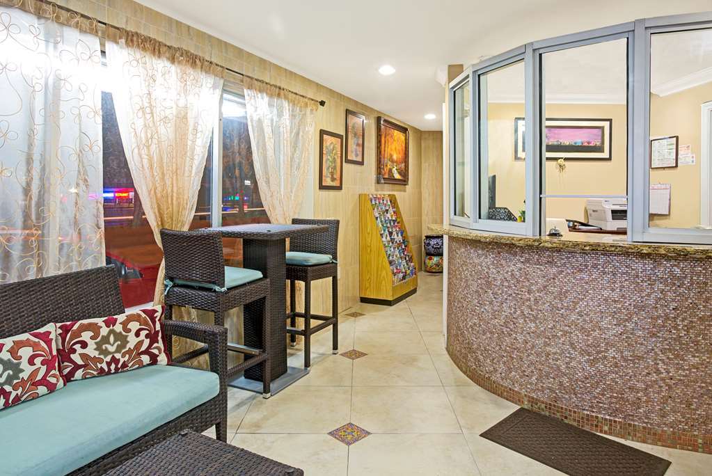 Sun And Surf Inn North Miami Beltér fotó